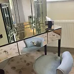 بيت للعطل Woodhaven - Luxury 4 Bedroom Rural Retreat With Hot Tub Near To District غْرانج أوفار ساندس